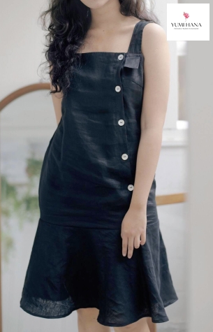 Đầm linen đen Yumi Hana