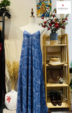 Đầm Maxi hai dây xanh hoa Yumi Hana