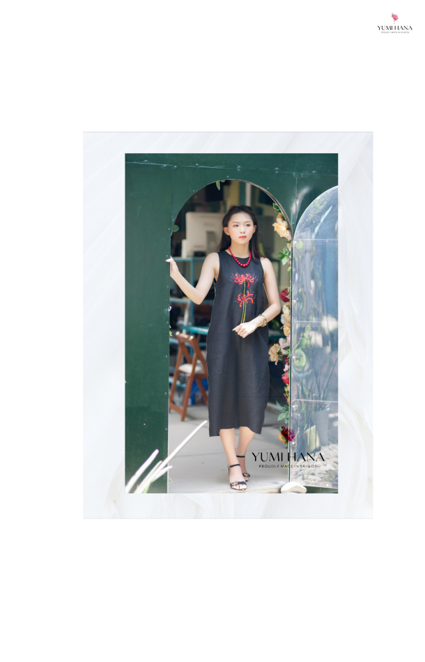 ĐẦM ĐEN THÊU HOA Yumi Hana