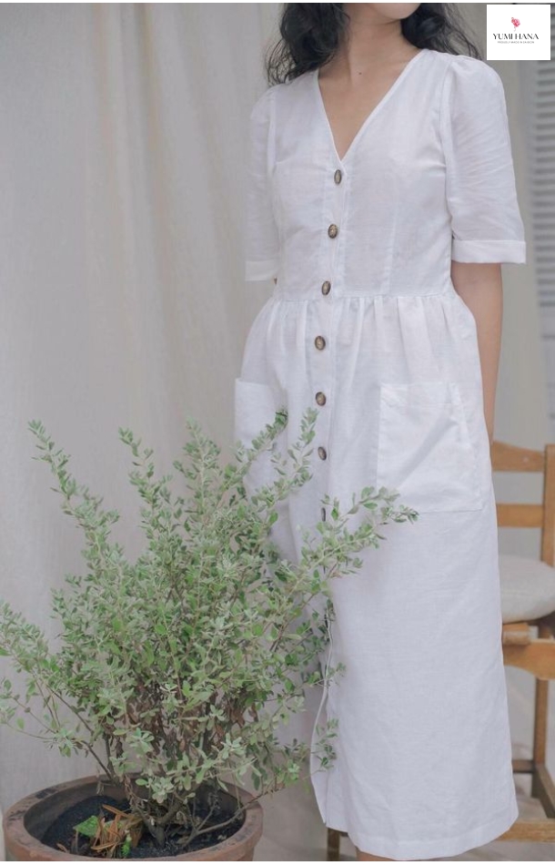 ĐẦM LINEN TRẮNG CÓ NÚT ÁO Yumi Hana