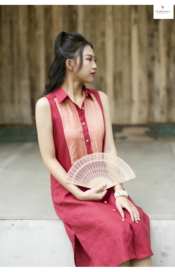 ĐẦM ĐỎ LINEN THIẾT KẾ ĐẦY NĂNG ĐỘNG, TƯƠI TRẺ Yumi Hana