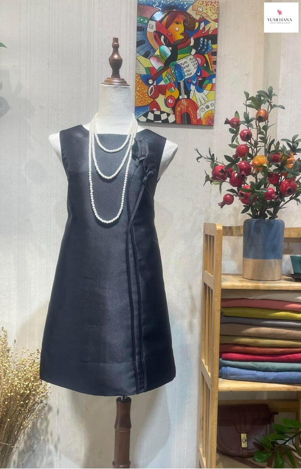 Đầm tiệc form A chất liệu tafta  Yumi Hana