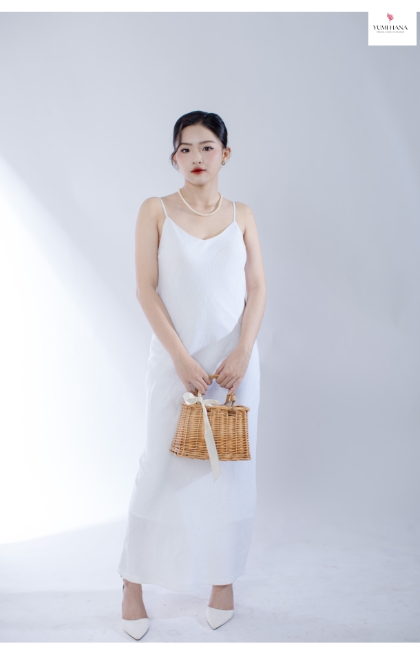 Đầm linen hai dây Yumi Hana